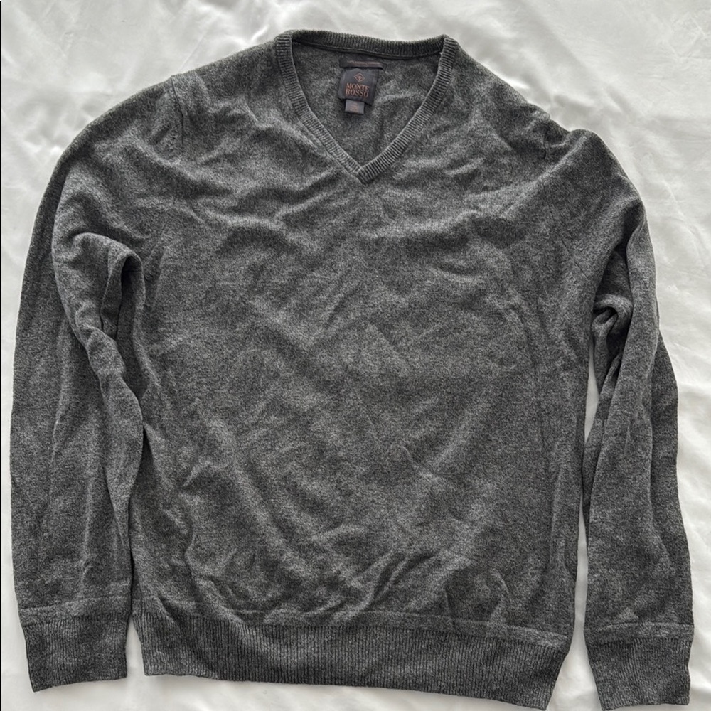 Men's Gray V-Neck Sweater